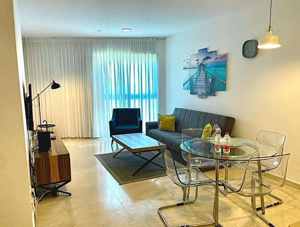 Okeanos Bmarina Aparthotel Herzliya Exterior photo
